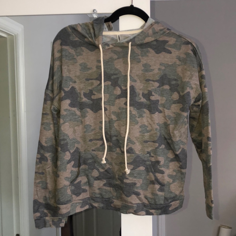 Camo pullover